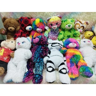 ตุ๊กตาหมีแสนน่ารัก Rainbow Friend Bear จากแบรนด์ BUILD-A-BEAR WORKSHOP สีสันลวดลายสะดุดตา