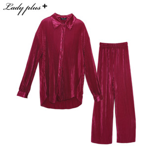 Lady Plus ชุดเซทเสื้อแขนยาวและกางเกงขายาวผ้าพีท | Pleated Blouse and Pants สีแดง