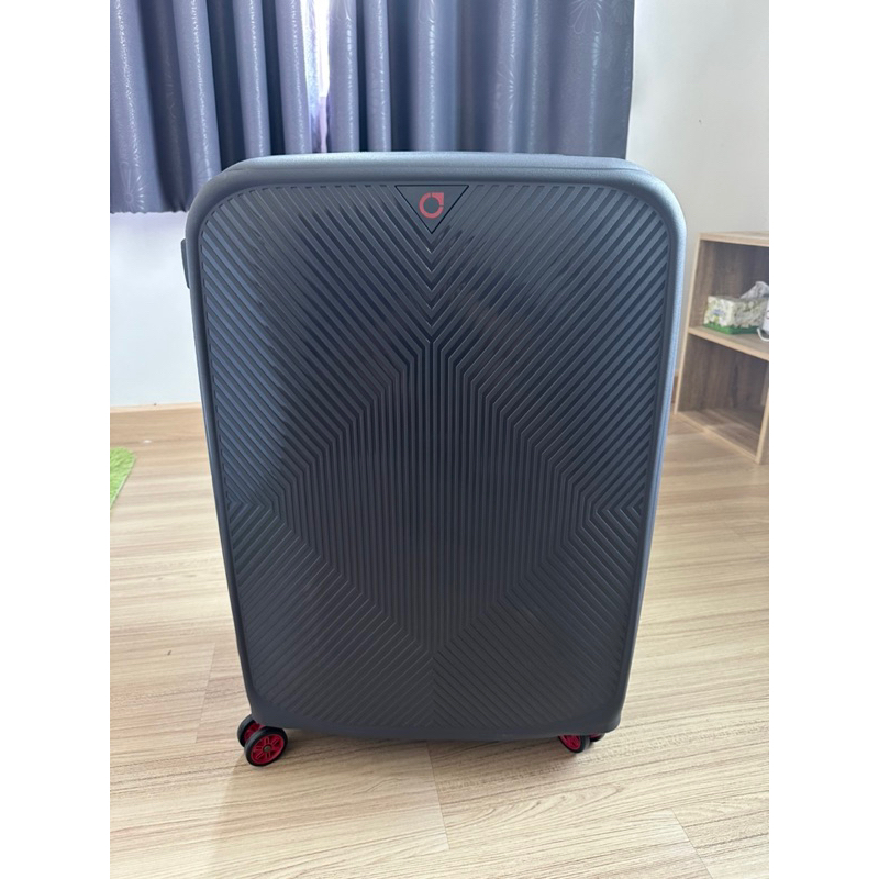 กระเป๋าเดินทาง CAGGIONI 24” (ส่งต่อ ซื้อมา 2,595บาท)