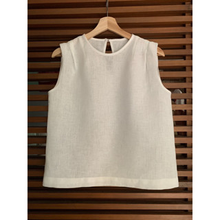 เสื้อผ้าลินินทรงจีบไหล่แขนกุด