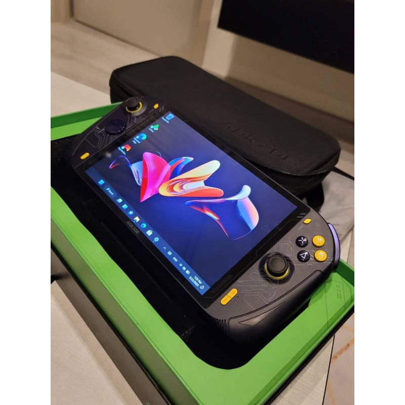 AOKZOE A1 AMD 6800U 16GB/1TB แถมกระเป๋า เครื่องเล่นเกมพกพาคอนโซล เล่นได้ทุกเกม