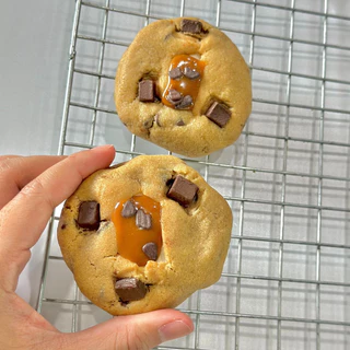 พรีออเดอร์ แต่ส่งจริงภายใน3วัน ใหม่!!🍪Soft Cookies Lava มาชเมลโล่ คาราเมล ท็อปด้วยช็อกชังก์ 💕