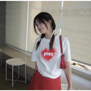 prey เสื้อยืดคอกลม candy heart