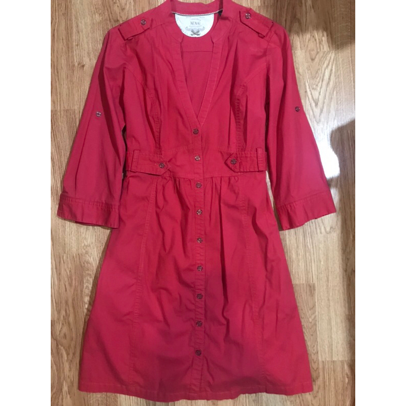 ขุดเดรส MNG มือสอง สีแดง
