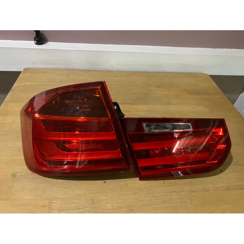 ไฟท้าย BMW F30 มือสอง ด้านซ้าย ของแท้ถอด