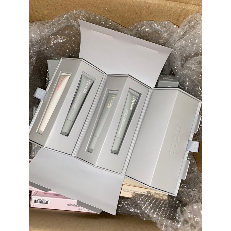 พร้อมส่ง size ใหม่กระเป๋า black✨ Rhode skin by HaileyBieber สินค้าใหม่ - รูปที่ 6