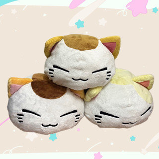 ตุ๊กตา แมวตาขีด NemuNeko  แมวมงคลญี่ปุ่น  ตุ๊กตา แมวตาขีด ตุ๊กตาแมวญี่ปุ่น แมวตาขีด แมวสีน้ำตาล NemuNeko