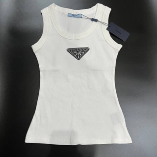 PRADA TRIANGLE LOGO PLAQUE JERSEY COTTON VEST เสื้อกล้ามคอกลม แบรนด์ปราด้า สัญลักษณ์สามเหลี่ยมโลโก้ คลาสสิค