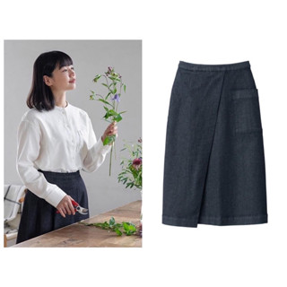 MUJI กระโปรงยีนส์ ทรงบาน DENIM DARK SEMI FLARED SKIRT