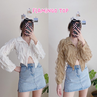 Flamingo top | เสื้อคอปกแขนยาวมีเท็กซ์เจอร์ระบายๆ เว้าด้านหน้า