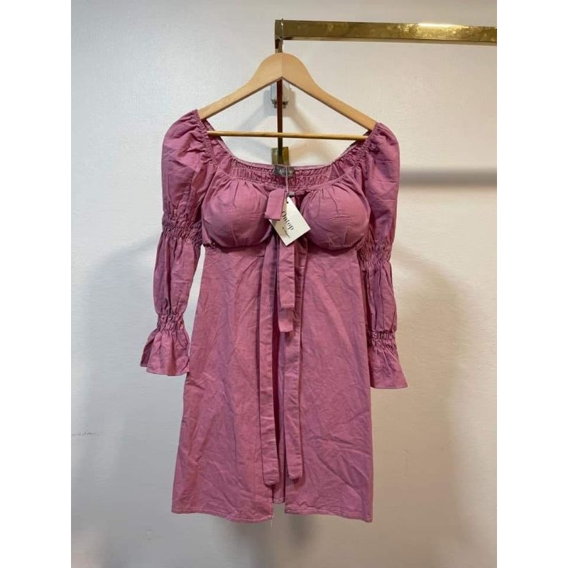 ontop เสื้อแขนตุ๊กตา แหวกหน้า