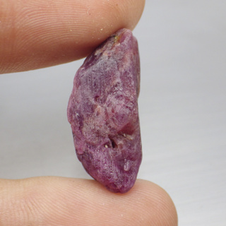 พลอย ก้อน รูบี้ ทับทิม ดิบ ธรรมชาติ แท้ ( Unheated Natural Ruby ) หนัก 27.54 กะรัต