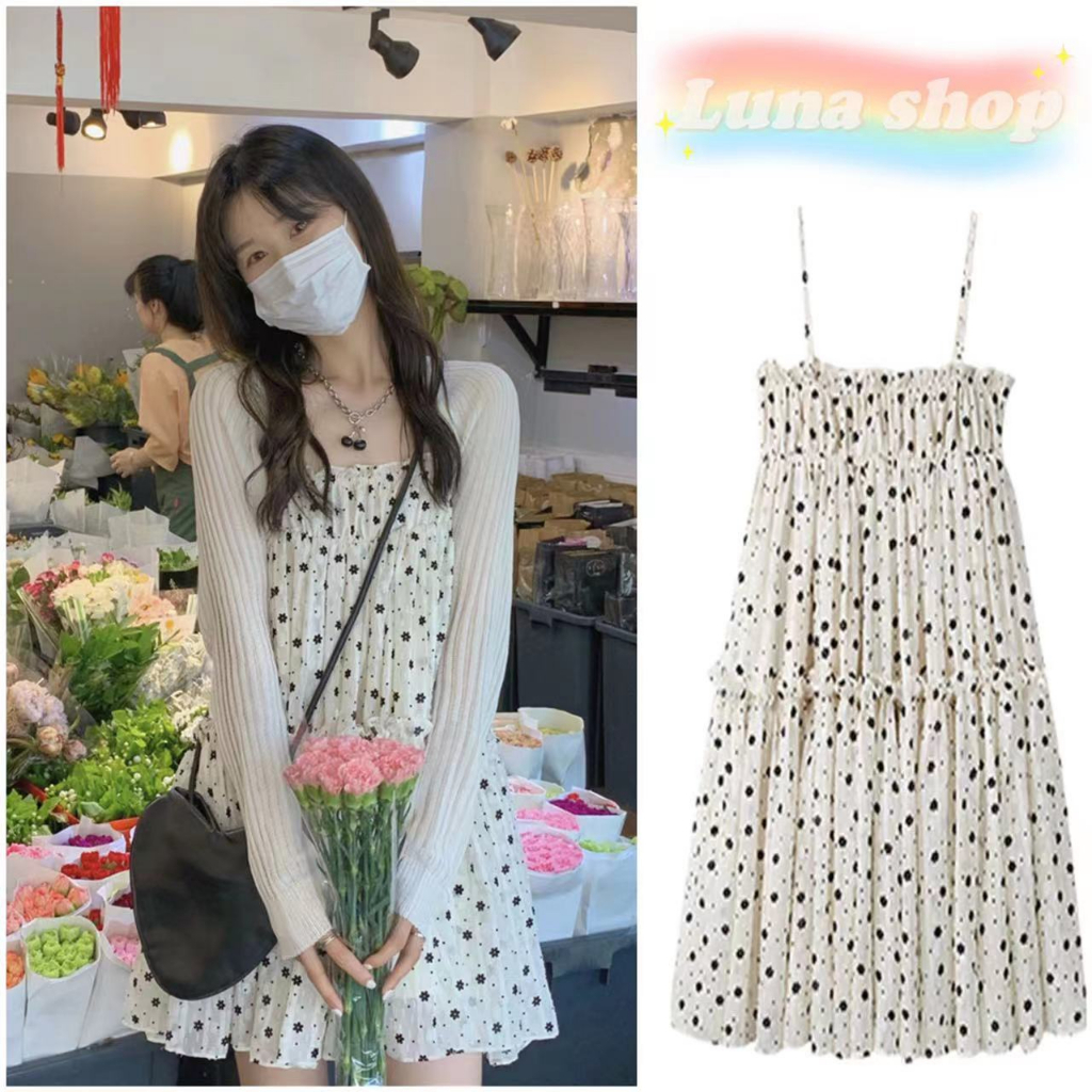 Luna shop🍑เดรส🍄จัดส่งทันที💥เดรสลายดอก แขนกุด กระโปรงน่ารัก กระโปรงผ้าร่มจะหลวมเป็นพิเศษ เนื้อผ้าระบายอากาศได้ดี ยืดหยุ่น กระชับสัดส่วนโดยเฉพาะ สวมใส่ง่าย มีไซส์ S-XL🚚พร้อมส่งจากกทม มาถึงใน 3-5 วัน