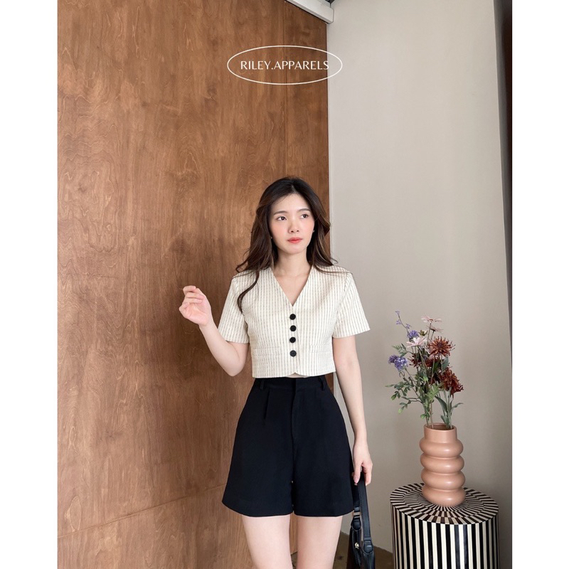 กางเกงขาสั้น จากร้าน rilley.apparels