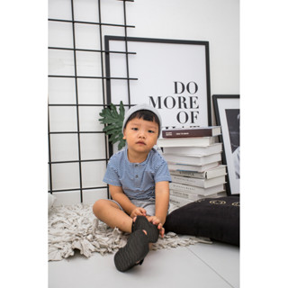QueenCows Kids เสื้อแขนสั้น Mello T-Shirt (Blue)