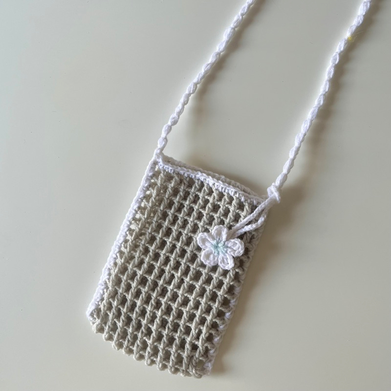 🧨New in stock ✨ set กระเป๋าคู่พวงกุญแจถักดอกdaisy 🌼น่ารักๆแต่งขอบสี twotone - รูปที่ 3