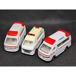 Tomica รถพยาบาล Toyota Hiace &amp; Nissan Nv350