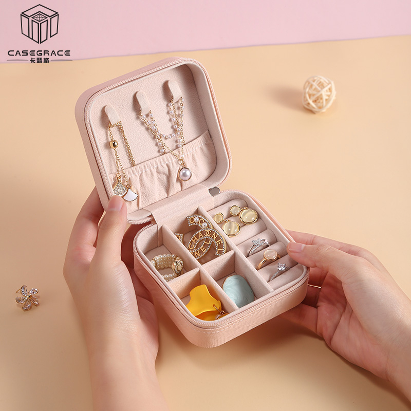 กล่องเครื่องประดับ หนัง PU ผ้ากำมะหยี่ สำหรับใส่ต่างหู สร้อยคอ แบบพกพา สำหรับใส่ต่างหูสร้อยคอ