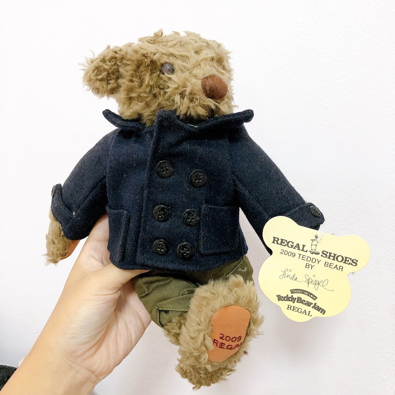 Teddy Bear Jam X Regal Shoes หมีเท็ดดี้ทำร่วมกับแบรนด์รองเท้าดังอย่าง​ Regal งานปี​ 2009
