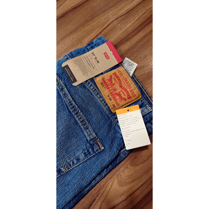 Levi’s (ลีวายส์) 511