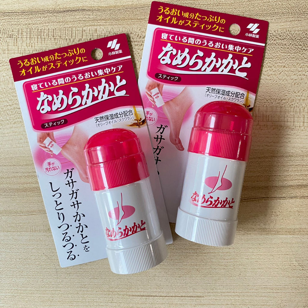 แท่งทาส้นเท้าแตก Kobayashi NAMERAKA KAKATO Moisturizing Heel Care Stick