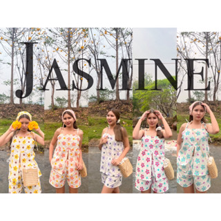 Jasmine ชุดเซ็ทเสื้อสายเดี่ยวผูกเชือกไหล่ผ่าหน้าและกางเกงขาสั้น ลายดอกน่ารัก