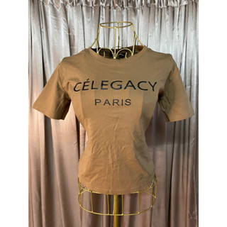 เสื้อยืดCELEGACY size s-m สีน้ำตาล เป็นผ้ายืด