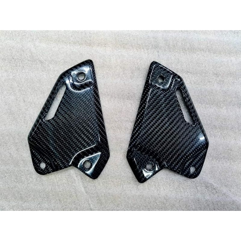 ปีกพักเท้าคาร์บอนเเท้เพียวคาร์บอน'Z900