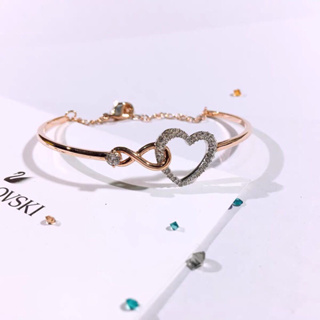 （พร้อมส่งทีไทย)Swarovski กำไลข้อมือ Infinity Heart Bangle สวารอฟสกี้ สวารอฟ ของขวัญ ของแท้ 100% พร้อมส่ง心手镯