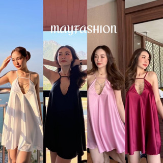 MAYFASHION เดรสสั้นทรงปล่อยผ้าซาตินทิ้งตัว  ช่วงอกเว้าร้อยเชือกเพชรที่อก ด้านหลังยางยืดมัดสายผูกหลัง