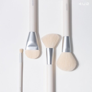 4U2 PRO BRUSH แปรงแต่งหน้า