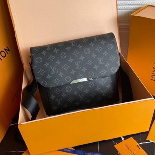 🔥ผ่อนได้🔥LV Messenger สะพายข้าง Size 26 cm งาน Original อุปกรณ์ : Full Box Set