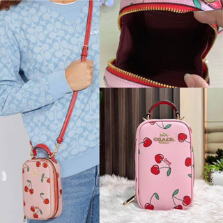 🎀(สด-ผ่อน) กระเป๋าสีชมพูลายเชอรี่ 4.5 นิ้ว CF371 Coach Eva Phone Crossbody With Heart Cherry Print