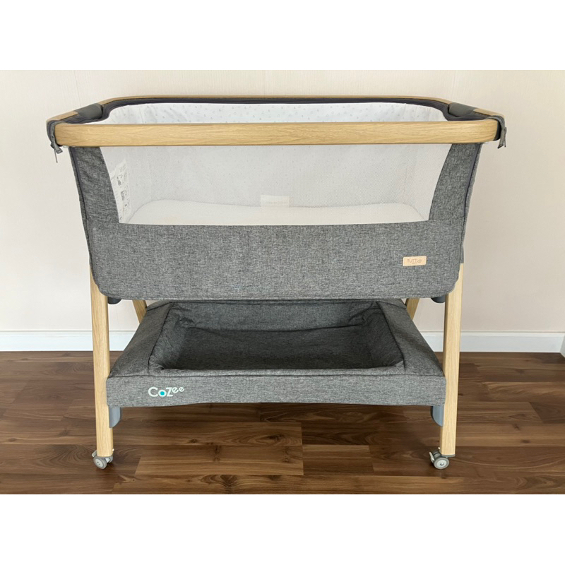 COZEE BEDSIDE CRIB by Tutti Bambini มือสอง