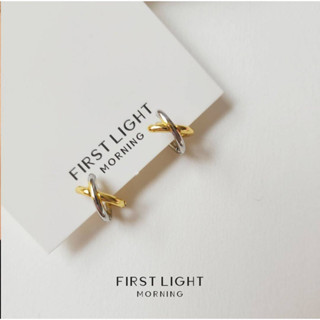 First Light Morning :  Xna Earrings ต่างหูห่วง ต่างหู ต่างหูทูโทน