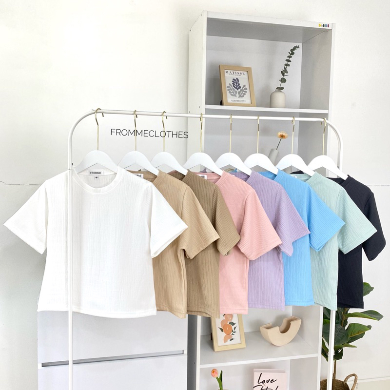เสื้อครอปคอกลมผ้าknit