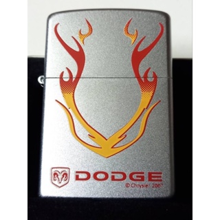 ZIPPO 24270  DODGE  FLAMES  ผลิตปี2007   สีเงิน ผิวโครเมี่ยม  ลายแบบสกรีน  ของใหม่ไม่ผ่านการใช้งาน รับประกันของแท้