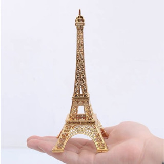 โมเดลหอไอเฟล สีทอง สูง18ซม. ไอเฟลทาวเวอร์ ของที่ระลึก Metal Paris Eiffel Tower 18cm. ของตั้งโชว์ ของแต่งห้องรับแขก