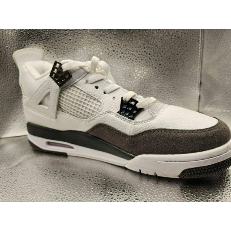 Model Nike Air Jordan 4 Premium White and Black 408452-166