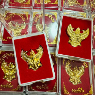 ครุฑ รุ่นรวยทันใจ พญาครุฑ พร้อมกล่องกำมะหยี่ ตลับใหญ่ สินค้ามี 3 สี ทอง ทองโบราณ เงินโบราณ