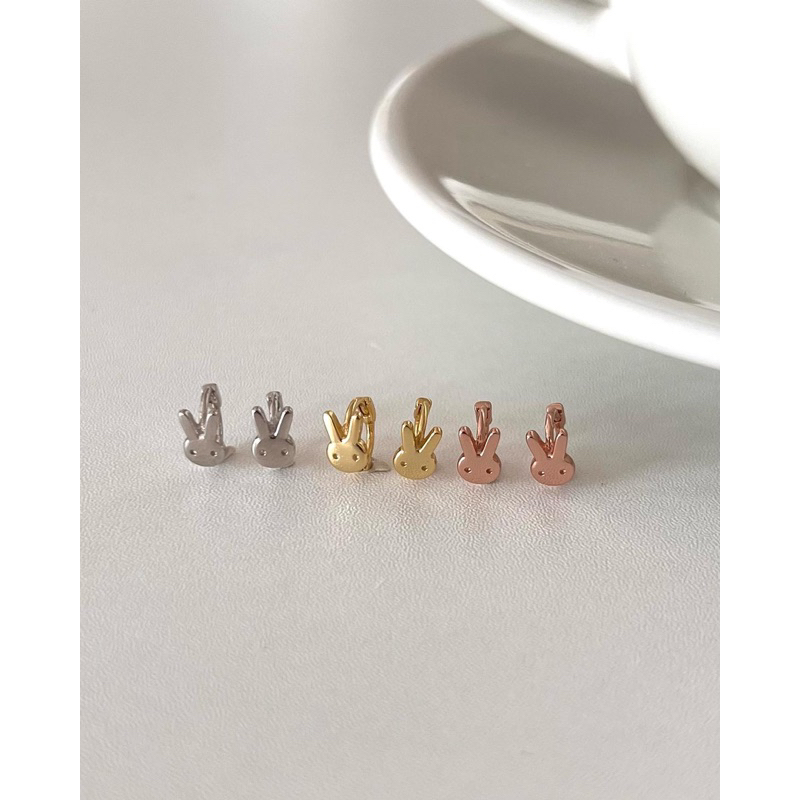 A.piece ต่างหูเงินแท้ [all silver 925] Rabbit one-touch