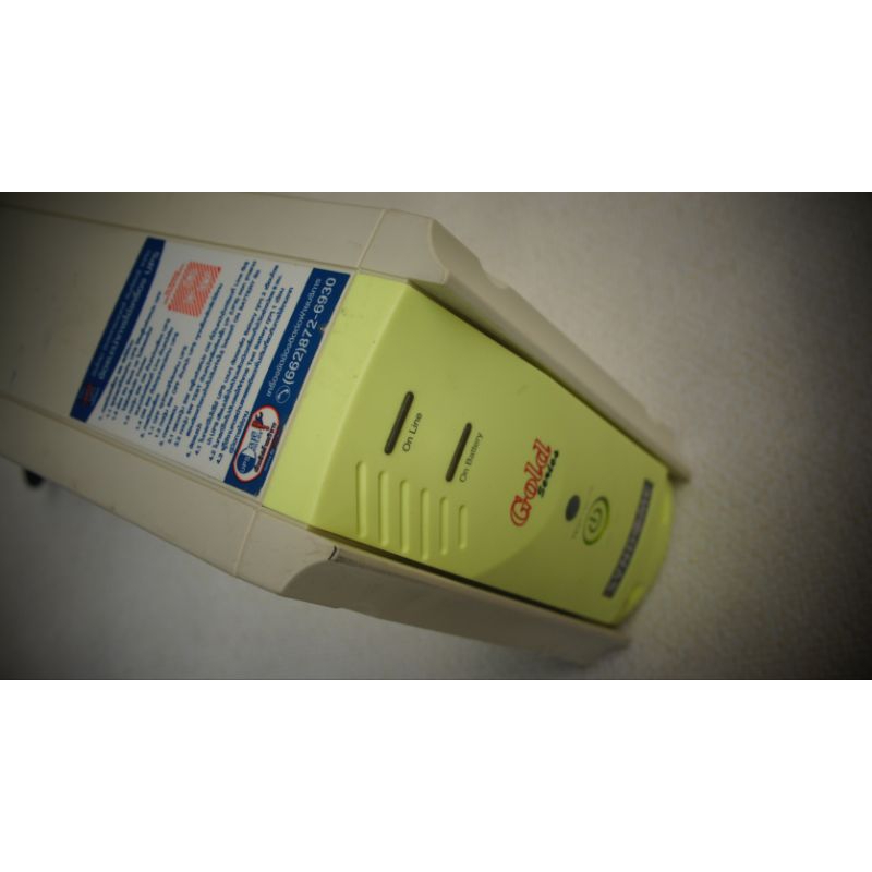 เครื่องสำรองไฟ UPS มือสอง 
ยี่ห้อ SYNDOME Gold Series ไม่มีแบตเตอรี่