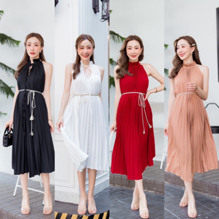 Dress pleat เดรสยาวคลุมเข่า เนื้อผ้าอัดพลีท คอปกตั้งระบาย  แต่งเชือกผูกเอว
