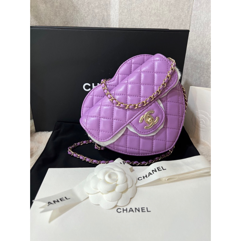 💥 New CHANEL Heart bags ม่วง คอลเลคชั่น 22S โครตหายาก  ใส่โทรศัพท์IPhone MAX ได้คร้า