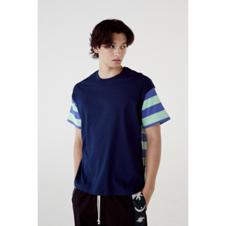 (LEISURE PROJECTS)  GIANT STRIPE OVERSIZE T-SHIRT เสื้อยืดเเขนสั้นทรง oversize ลายทางขนาดใหญ่