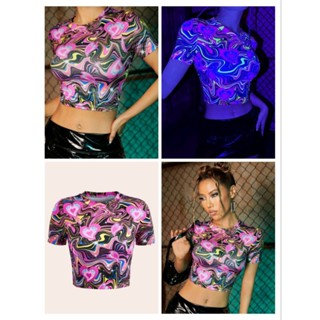 พร้อมส่งด่วนจากไทย ป้าย SHEIN  เสื้อครอป  สะท้อนแสง สีชมพู ลายกราฟฟิค ปาร์ตี้  เที่ยวกลางคืน