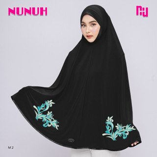 NUNUH HIJAB ผ้าคลุมฮีญาบแบบสำเร็จคลาสสิคสีดำปักลูกไม้ ทรงตาลากง (HJ-LM)