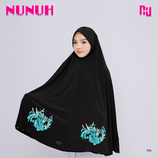 NUNUH HIJAB ผ้าคลุมฮีญาบแบบสำเร็จคลาสสิคสีดำปักลูกไม้ ทรงฟองน้ำ (HJ-FN-LM)