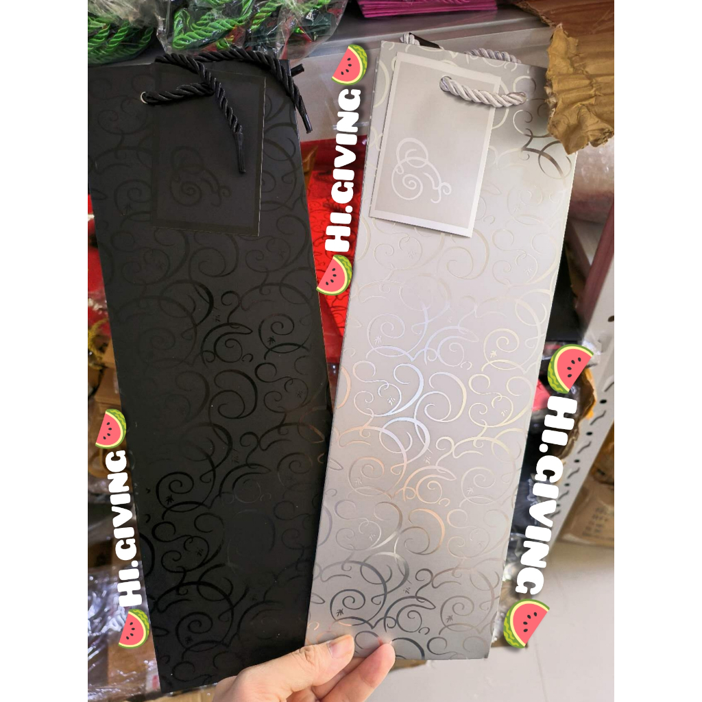 HI ถุงกระดาษใส่ขวดไวน์ กระดาษหนา ใส่ไวน์ ลายไทยพร้อมป้าย สินค้าพร้อมส่ง ราคาถูก