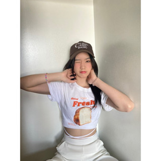 🍞 “ Baker Fresh “ 🍞 เสื้อครอปผูกเอว Baby crop เสื้อครอปสวยๆ Tie Waist Crop อก 34” ยาว 17”